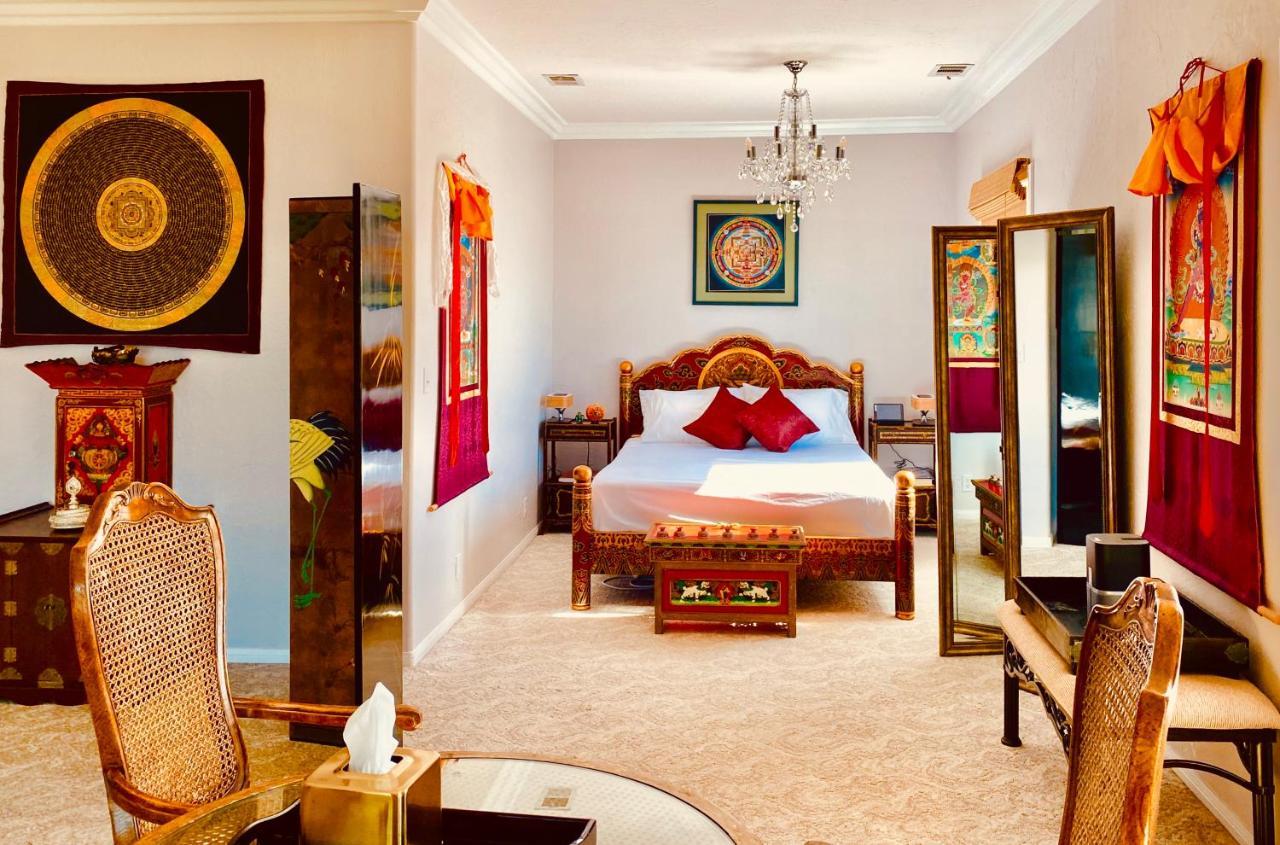 Quiet Mind Mountain Lodge, Retreat & Spa Джулиан Экстерьер фото