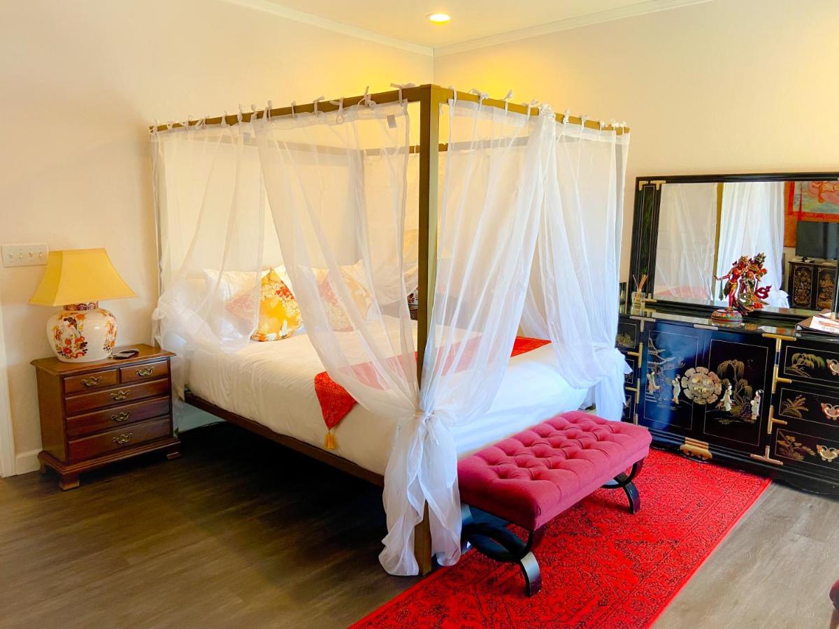 Quiet Mind Mountain Lodge, Retreat & Spa Джулиан Экстерьер фото